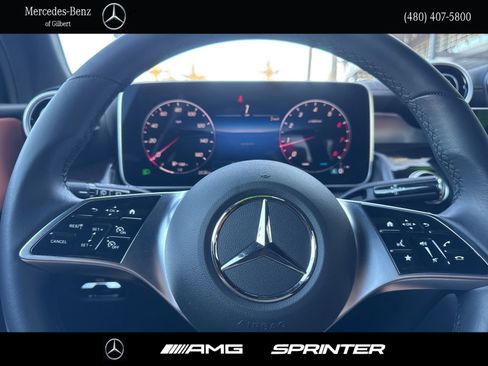 Certified 2025 Mercedes-Benz GLC 300 image 24