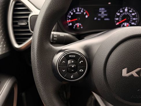 Used 2022 Kia Soul LX w/ Technology Package FWD image 31
