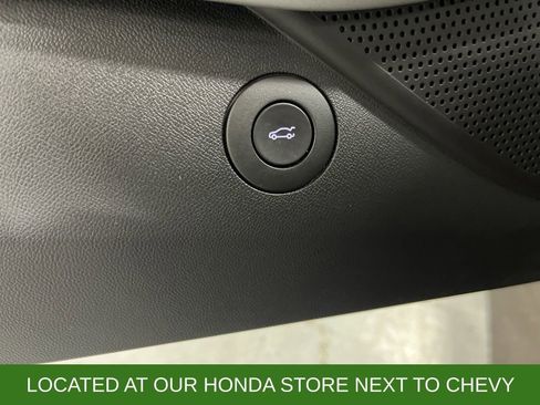 Used 2018 Chevrolet Camaro SS image 13