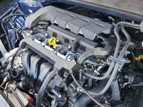 Certified 2024 Hyundai Venue Limited FWD image 24