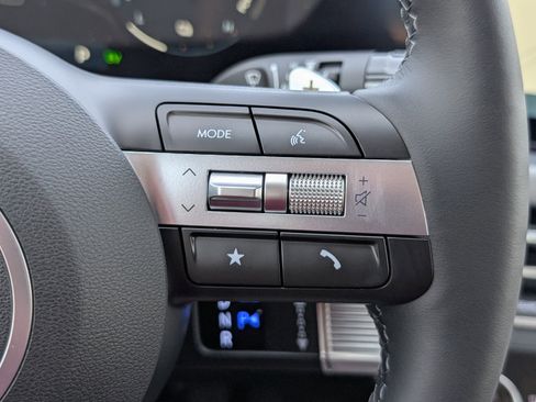 New 2025 Hyundai Sonata Limited image 25