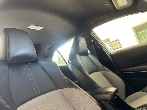 Used 2025 Toyota Corolla XSE FWD image 18