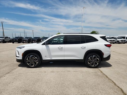 Used 2026 Buick Enclave Sport Touring FWD image 4