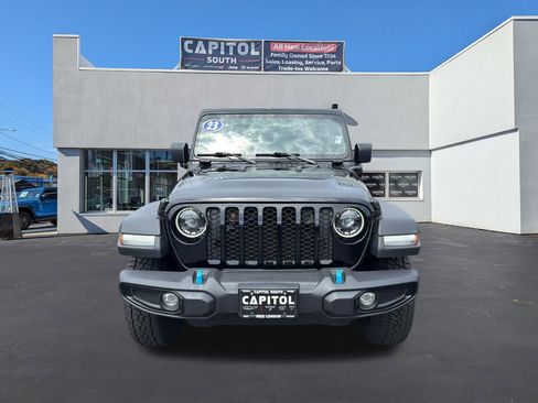 Used 2023 Jeep Wrangler Unlimited image 2