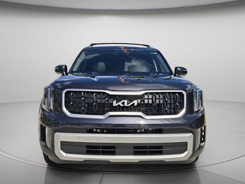 Used 2025 Kia Telluride EX w/ EX Captain's Chair Package FWD image 5