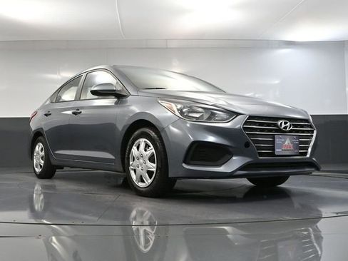 Used 2019 Hyundai Accent SE image 45