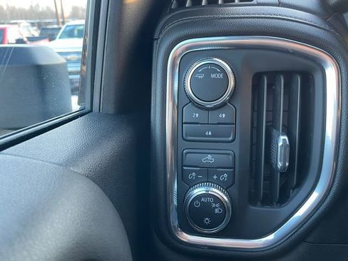 Used 2022 GMC Sierra 2500 SLE image 22