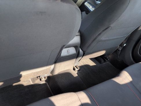 Used 2025 Nissan Sentra SR FWD image 32