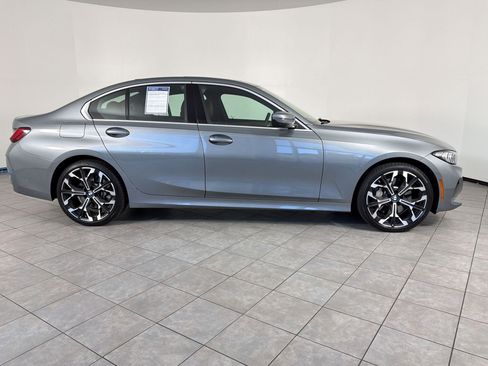 Certified 2025 BMW 330i Sedan RWD image 6