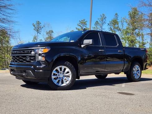 Used 2022 Chevrolet Silverado 1500 Custom w/ LPO, Dark Essentials Package image 27