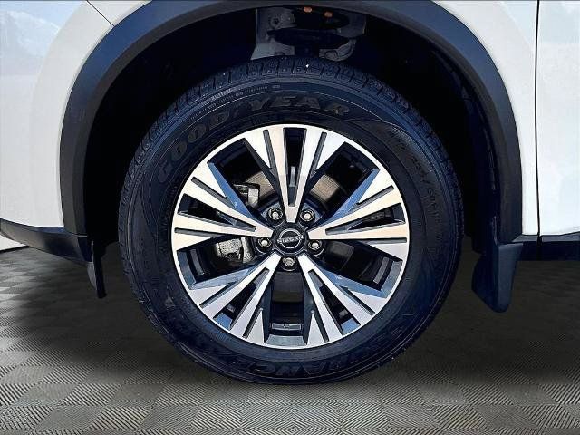 Certified 2023 Nissan Rogue SV AWD/4WD image 7