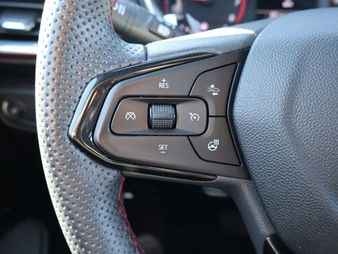 Used 2023 Chevrolet TrailBlazer RS w/ Convenience Package image 16