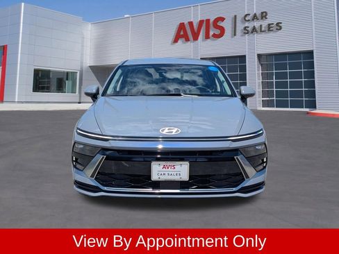 Used 2025 Hyundai Sonata SEL FWD image 2