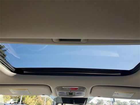 New 2025 Kia Telluride S image 20