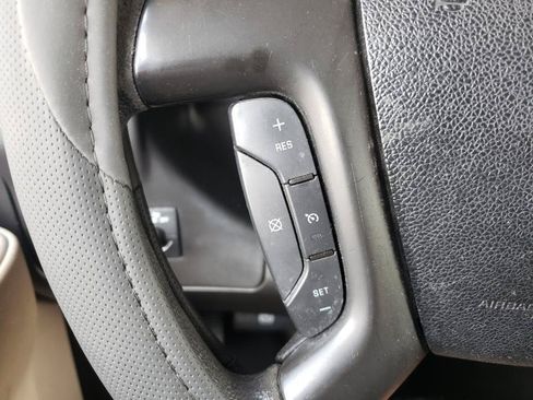 Used 2016 Chevrolet Express 2500 RWD image 16