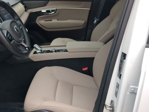 Certified 2026 Volvo XC90 B6 Plus AWD/4WD image 15