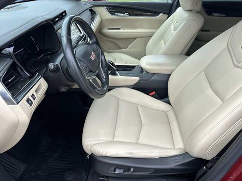 Used 2019 Cadillac XT5 FWD image 18