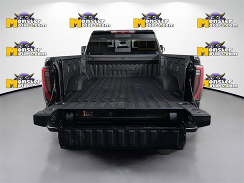 Used 2024 GMC Sierra 2500 AT4X w/ AT4X AEV Edition image 27