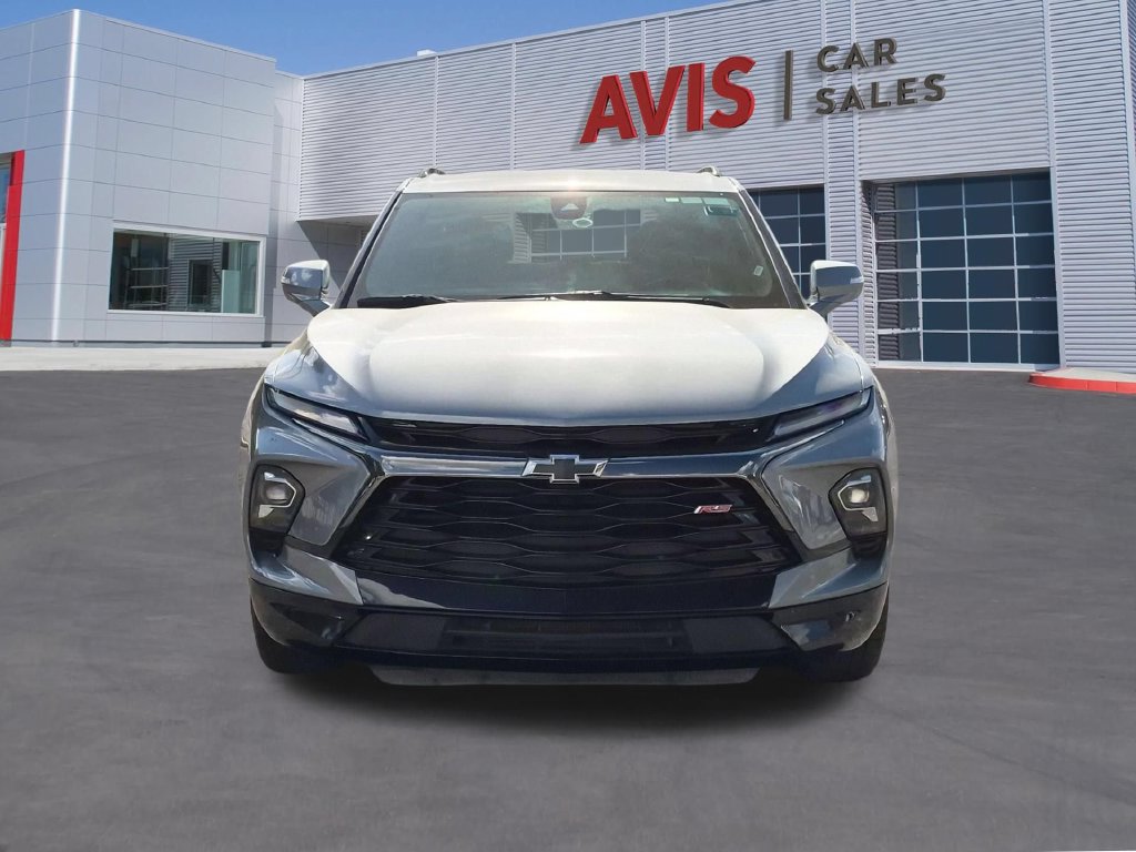 Used 2025 Chevrolet Blazer RS FWD image 2