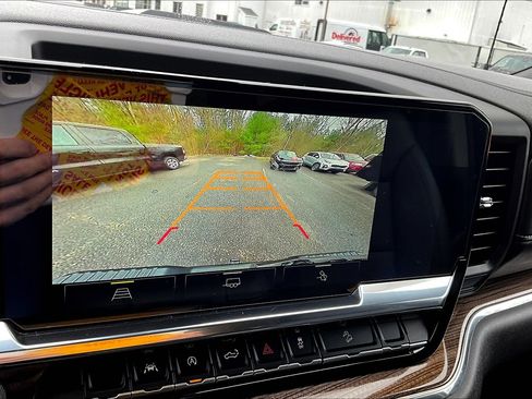 Used 2024 Chevrolet Silverado 1500 LT Trail Boss w/ Convenience Package II image 10