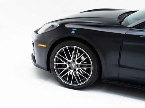 Certified 2026 Porsche Panamera image 11