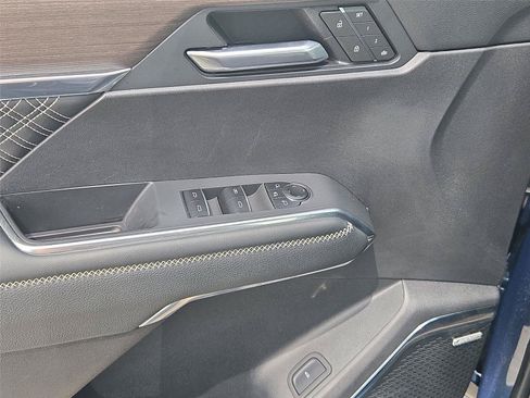 Used 2025 GMC Acadia Denali w/ LPO, Floor Liner Package AWD/4WD image 25