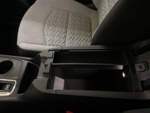 Used 2022 Chevrolet Equinox LS w/ LS Convenience Package image 45