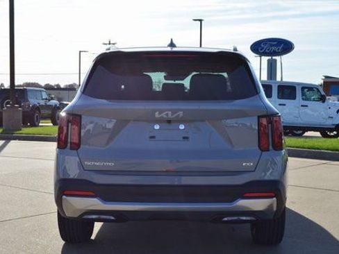New 2026 Kia Sorento S w/ S Panoramic Sunroof Package image 23