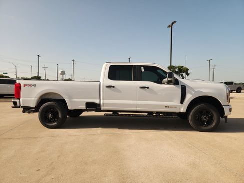 New 2026 Ford F350 XL w/ STX Appearance Package AWD/4WD image 7