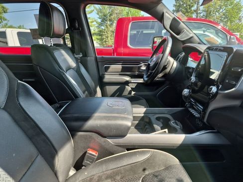 Used 2023 RAM 1500 Laramie AWD/4WD image 5