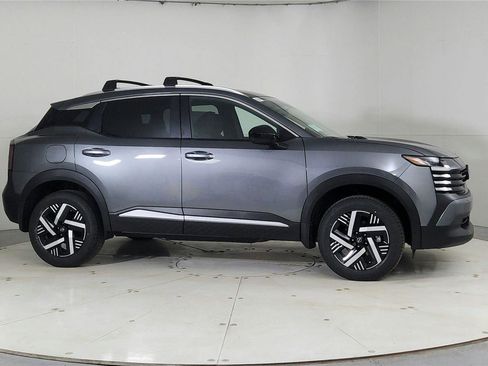 New 2026 Nissan Kicks SV w/ Cold Weather Package image 8