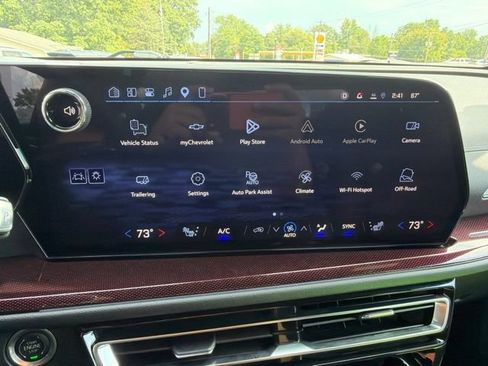 Certified 2025 Chevrolet Traverse Z71 w/ Enhanced Driving Package AWD/4WD image 36