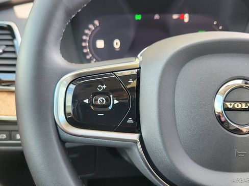 Used 2024 Volvo XC90 T8 Plus w/ Protection Package Premier AWD/4WD image 17