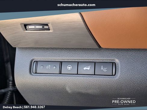 Used 2023 Nissan Pathfinder Platinum w/ Cargo Package AWD/4WD image 25