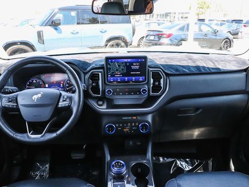 Used 2022 Ford Bronco Sport Outer Banks w/ Tech Package AWD/4WD image 16
