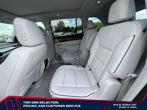 New 2026 Buick Enclave Avenir w/ Super Cruise Package AWD/4WD image 12