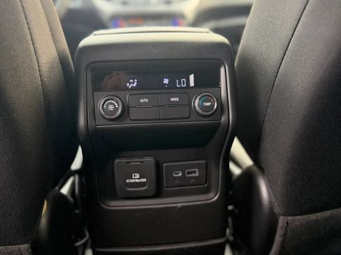 Used 2023 GMC Acadia SLE w/ Driver Convenience Package AWD/4WD image 24
