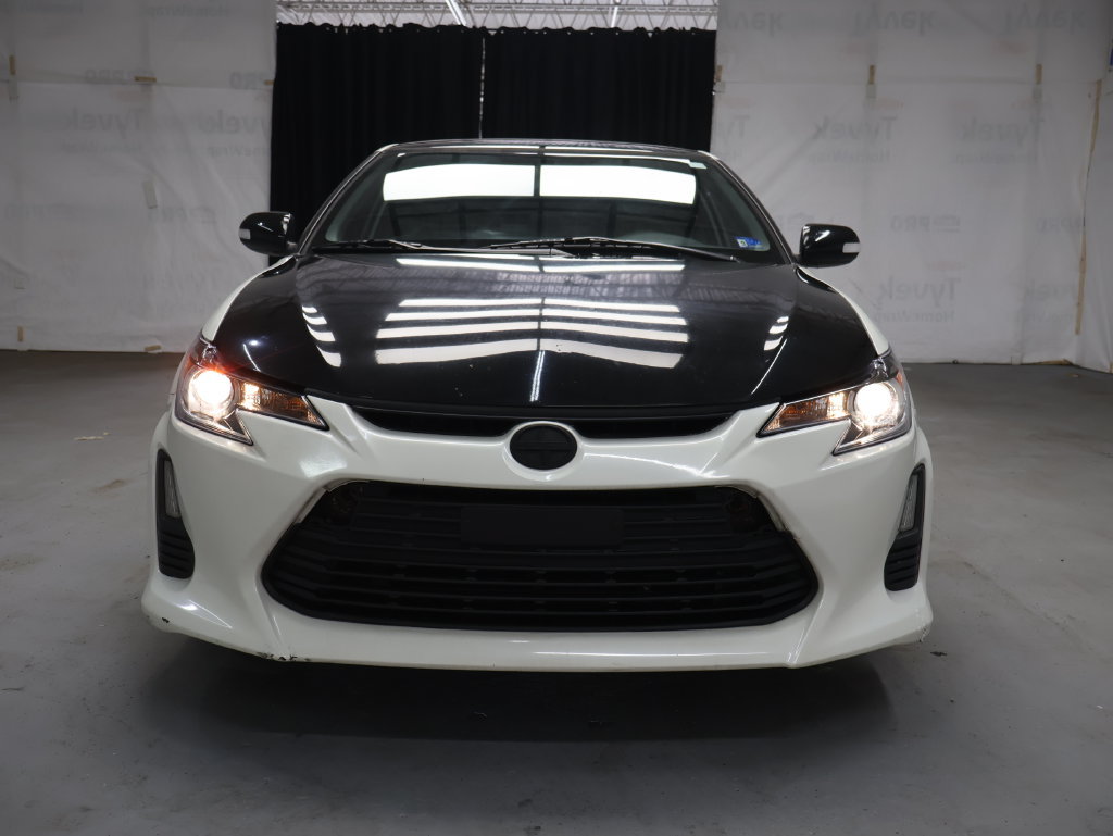 Used 2016 Scion tC FWD image 2