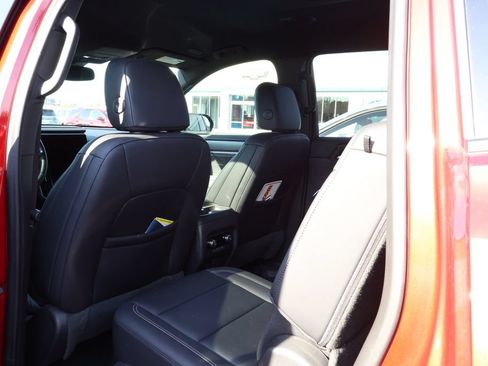 Used 2024 GMC Acadia Elevation FWD image 30