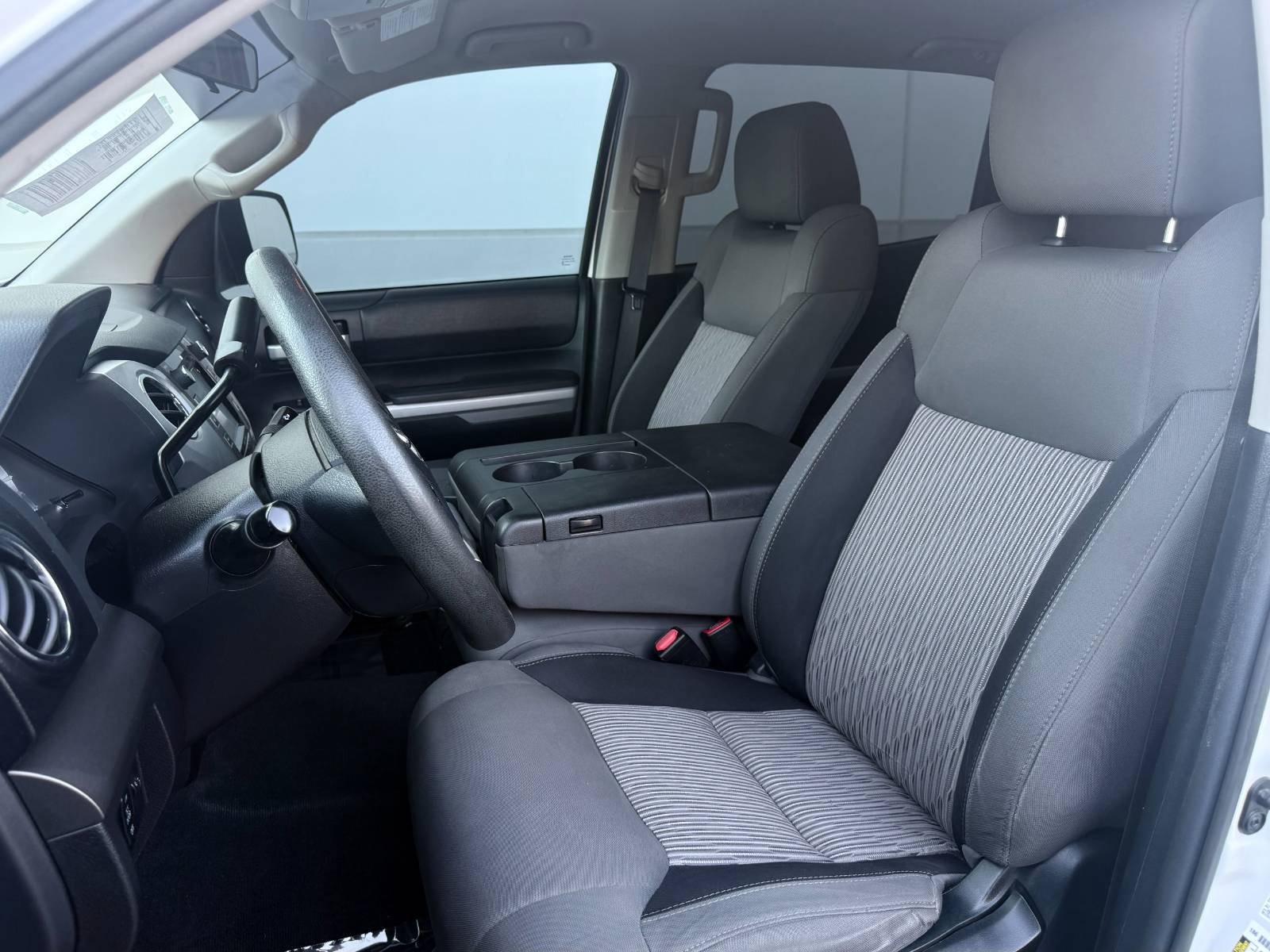 Used 2015 Toyota Tundra SR5 AWD/4WD image 19