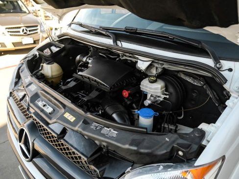 Used 2013 Mercedes-Benz Sprinter 3500 image 31