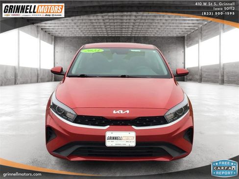Used 2023 Kia Forte LXS image 2
