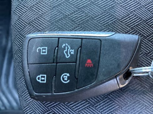 Used 2022 Chevrolet Silverado 1500 Custom image 29