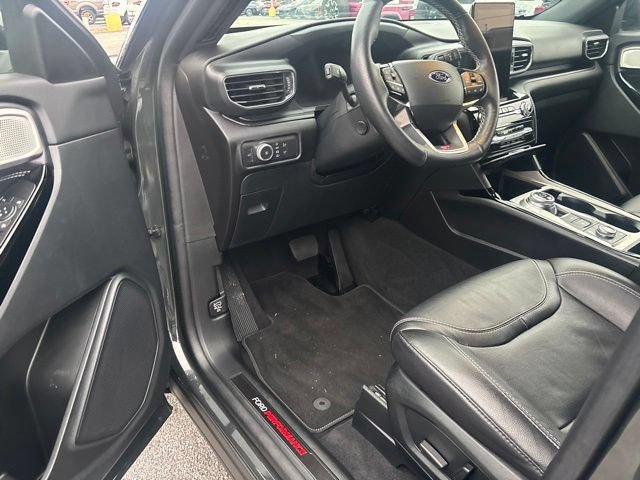 Used 2022 Ford Explorer ST w/ Equipment Group 401A AWD/4WD image 13