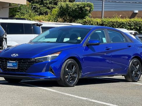 Used 2023 Hyundai Elantra SEL FWD image 10