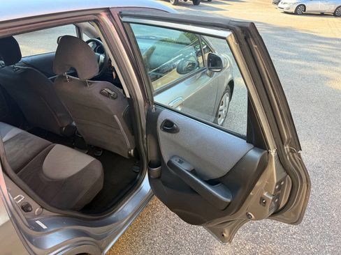 Used 2008 Honda Fit image 17