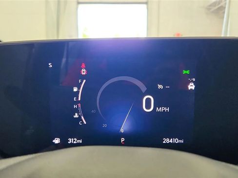 Used 2025 Buick Encore GX Preferred FWD image 23