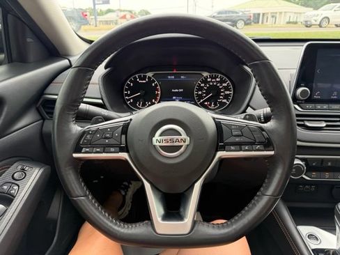 Used 2019 Nissan Altima 2.5 SR w/ SR Premium Package AWD/4WD image 17