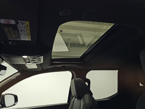 Used 2025 Toyota Tacoma Limited w/ Tow Tech Package image 13