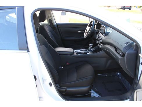 Used 2024 Nissan Sentra SV image 13